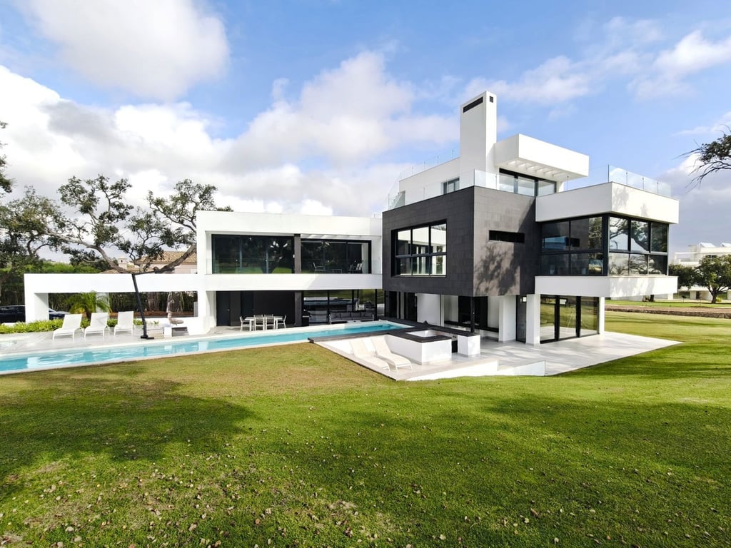 House in Urbanizacion San Roque Club - Image 3