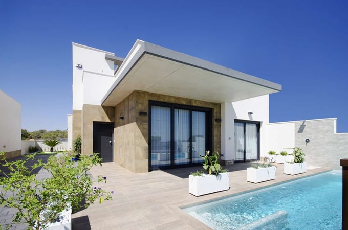 Villa in San Miguel de Salinas - view 1