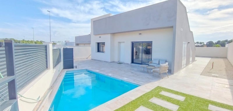 House in El Pinar de Campoverde - view 1