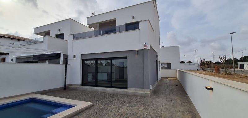 House in Playa Flamenca - view 1