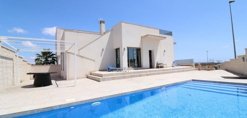 House in San Miguel de Salinas - view 1