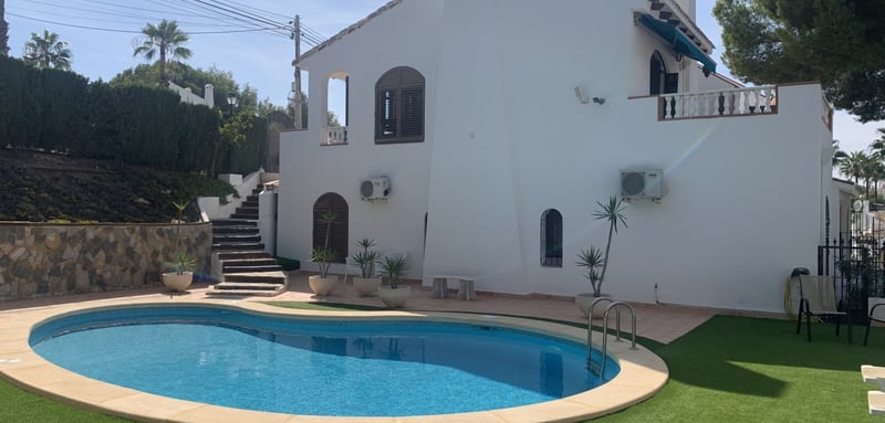 House in Villamartin - view 1