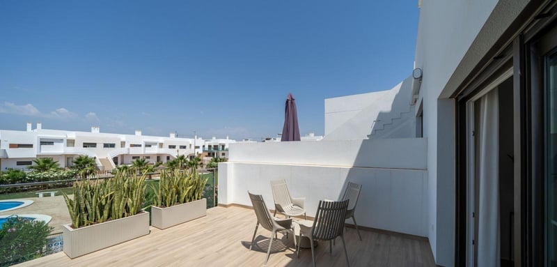 Apartment in Jacarilla - view 1