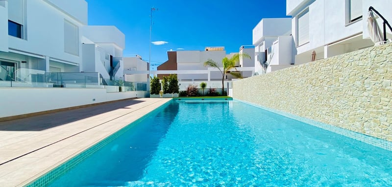 House in Torre de la Horadada - view 1