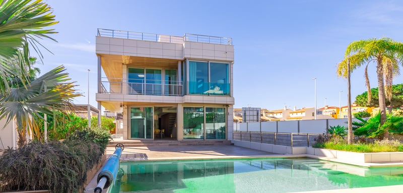 House in La Zenia - view 1