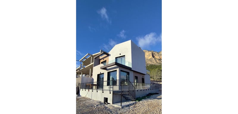 House in Polop - view 1