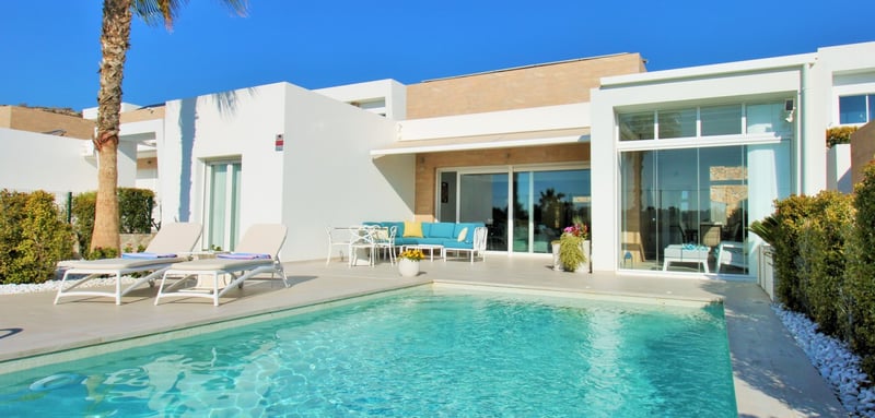 House in Algorfa - view 1