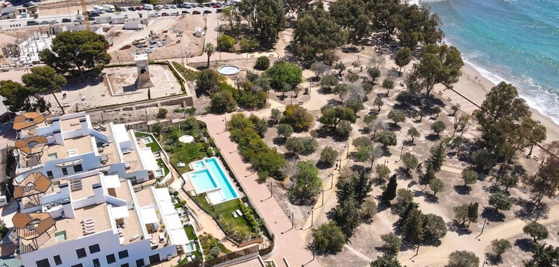 Apartment in Villajoyosa - view 1