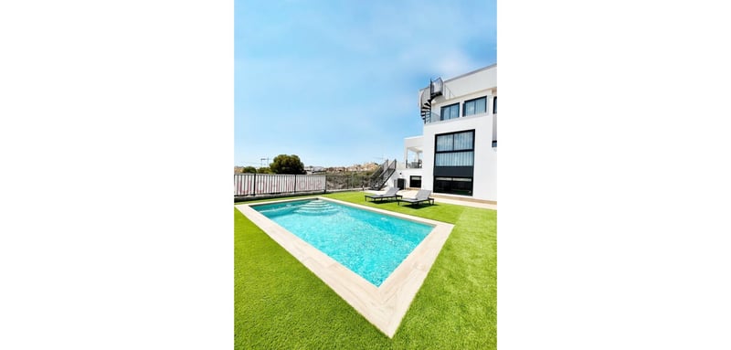 House in Algorfa - view 1