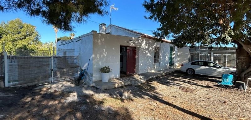 House in Los Perez - view 1