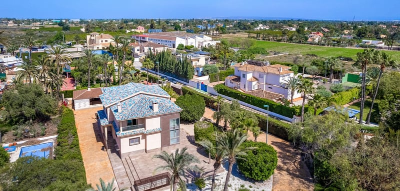 House in Elche - view 1