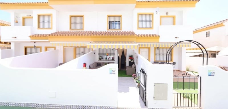 Apartment in Dehesa de Campoamor - view 1