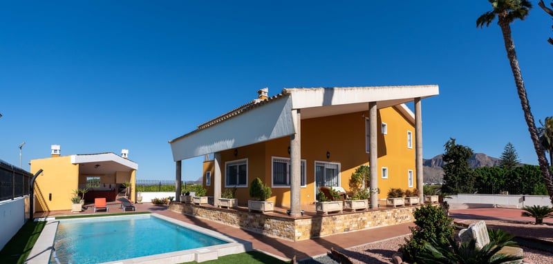 House in Molins - view 1