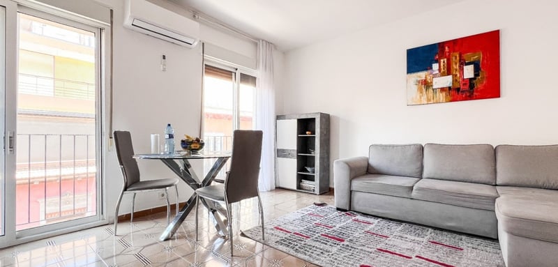 Apartment in Alicante - view 1