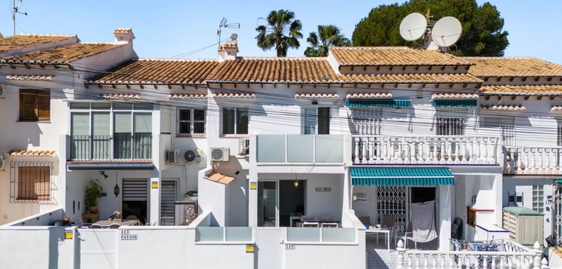 Apartment in Urbanizacion los Balcones - view 1