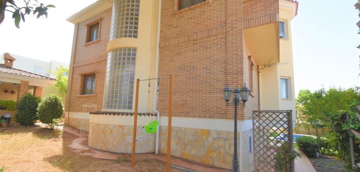 House in Ciudad Quesada - Image 3