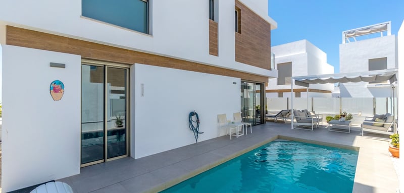 House in Urbanizacion los Balcones - view 1