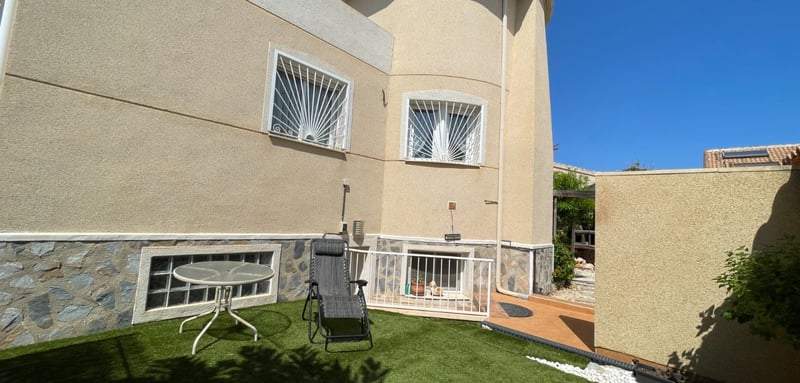 House in Rojales - view 1