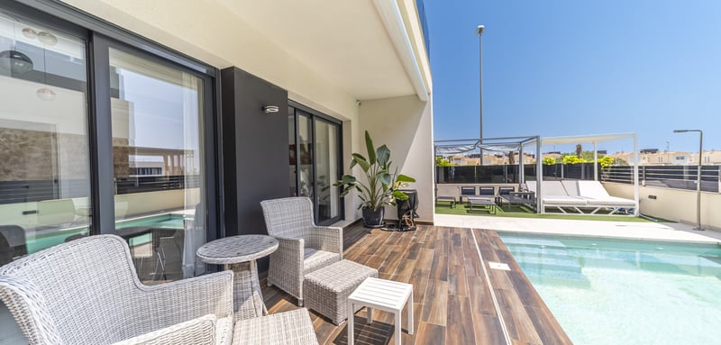 House in La Zenia - view 1