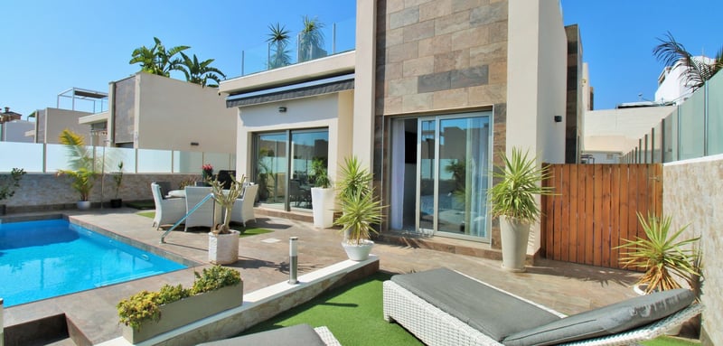 House in Villamartin - view 1