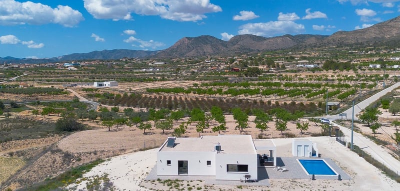 House in Macisvenda - view 1