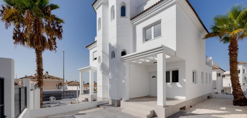 House in San Fulgencio - view 1