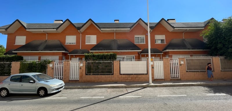 House in Elche - view 1