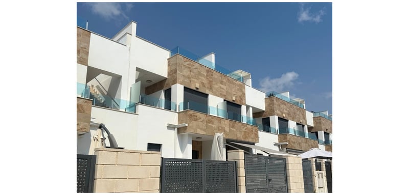 House in Villamartin - view 1