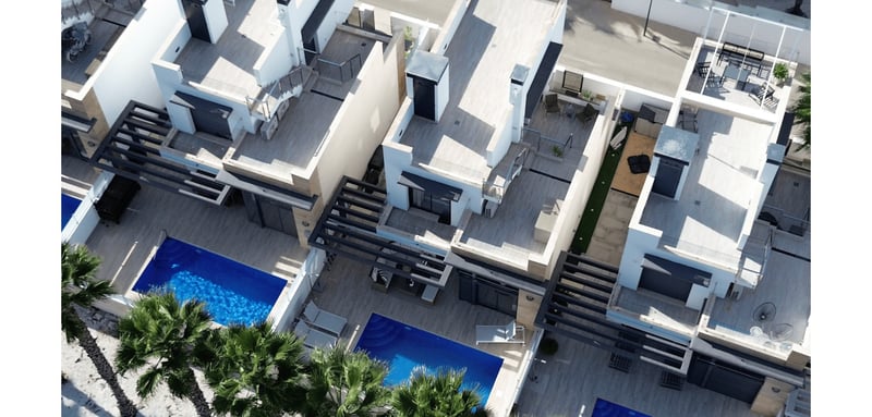 House in La Zenia - view 1