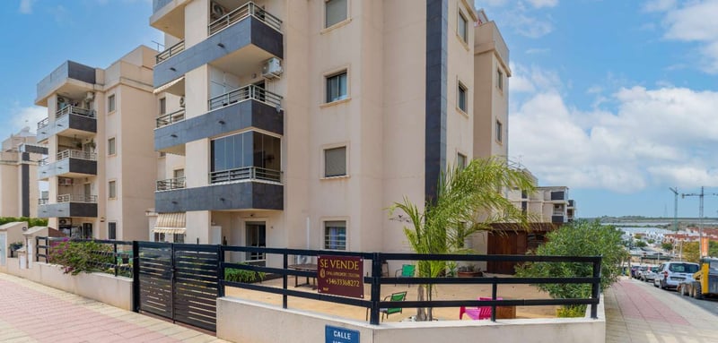 Apartment in San Miguel de Salinas - view 1