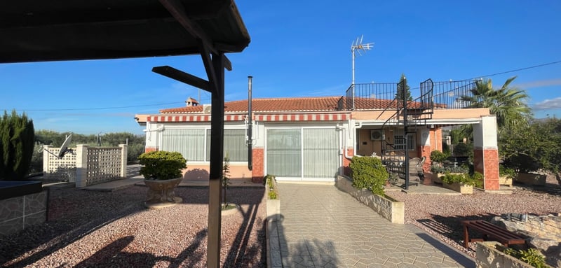 House in Crevillent - view 1