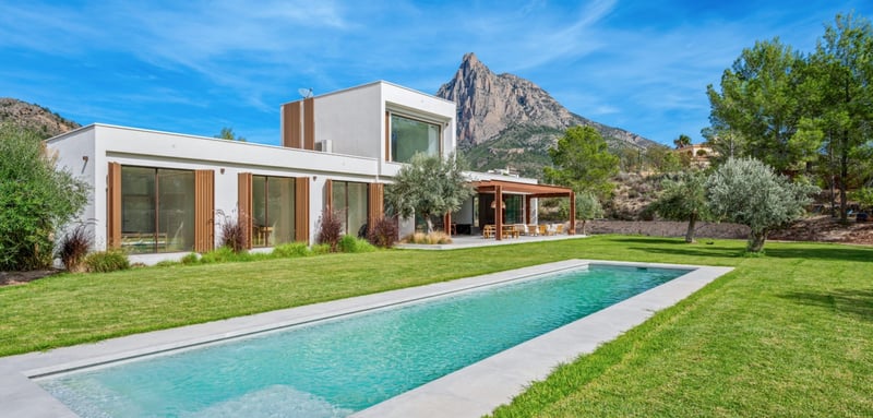 House in Finestrat - view 1