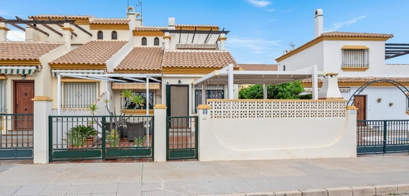 House in La Zenia - view 1