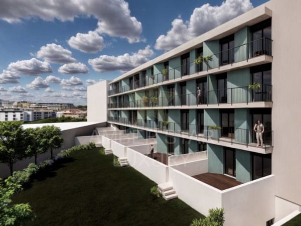 Apartment in Paranhos - view 1