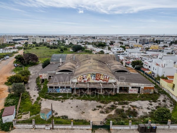 House in Quelfes - view 1