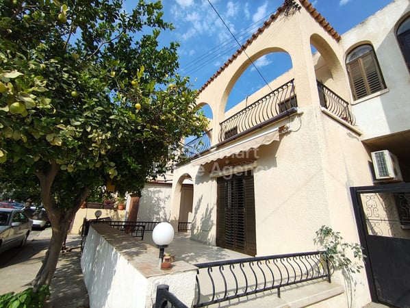 House in Agios Nikolaos - view 1