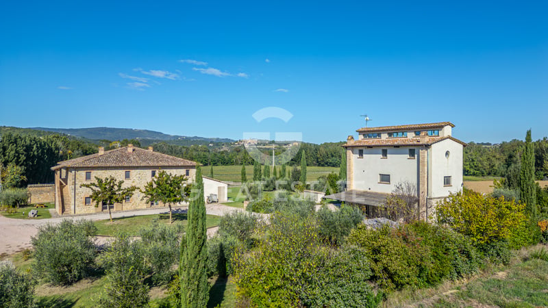 House in Todi - view 1