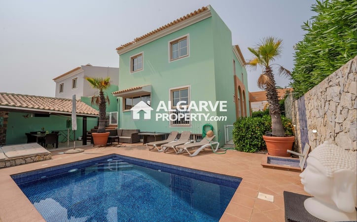 House in Almancil - view 1