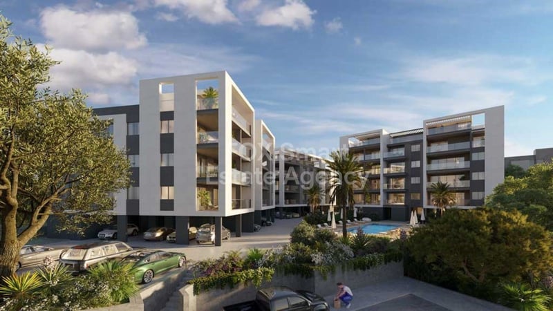 Apartment in Kato Polemidia - view 1