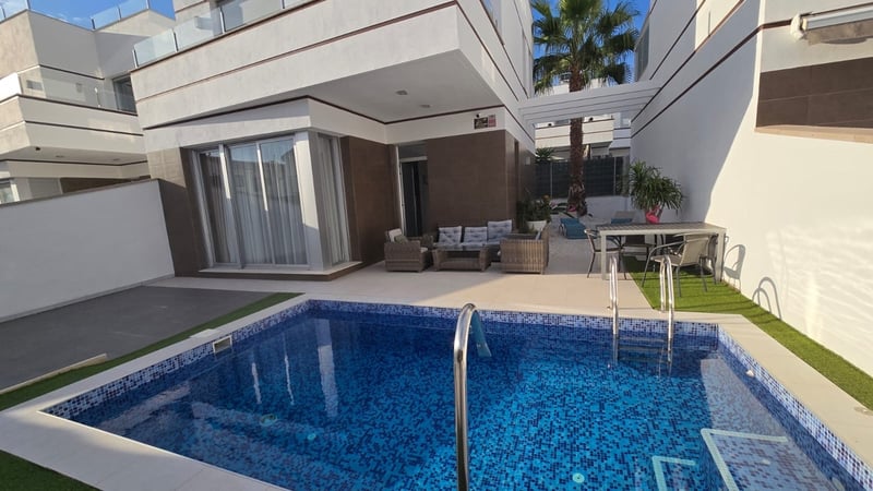 Villa in Ciudad Quesada - view 1