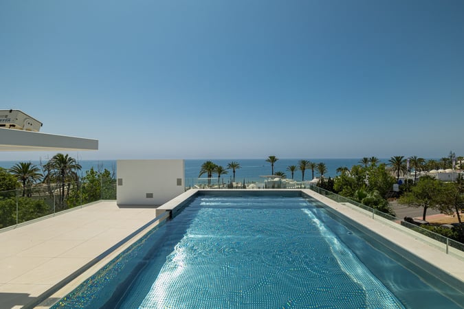 Villa in Marbella - view 1