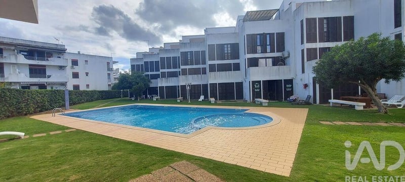 Apartment in Quarteira - view 1
