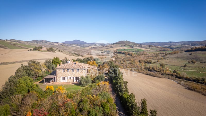 House in San Casciano dei Bagni - view 1