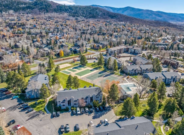 House in Steamboat II - view 1