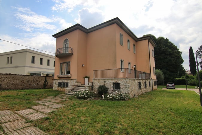 Villa in Thiene - view 1