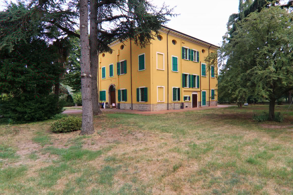 House in Tipano - Image 3