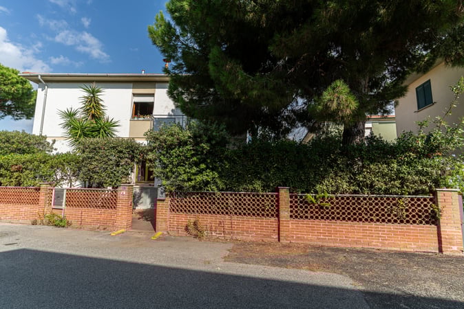 Apartment in Cecina - view 1