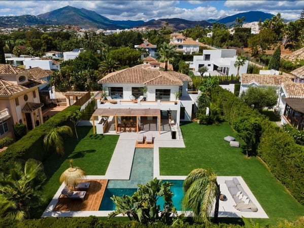 House in Nueva Andalucia - view 1