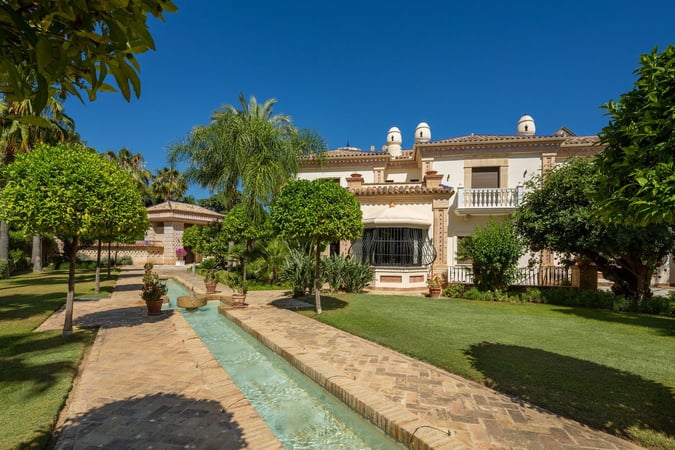 House in Marbella - view 1