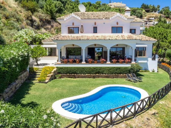 House in Benahavis - view 1